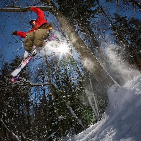Snowcrest Hotel Snowshoe Bagian luar foto