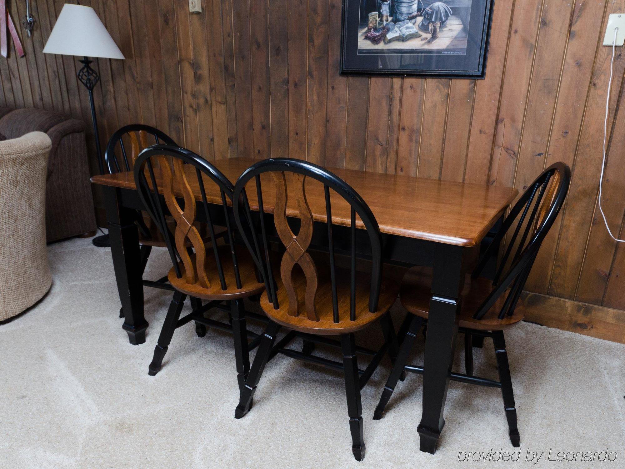 Snowcrest Hotel Snowshoe Bagian luar foto