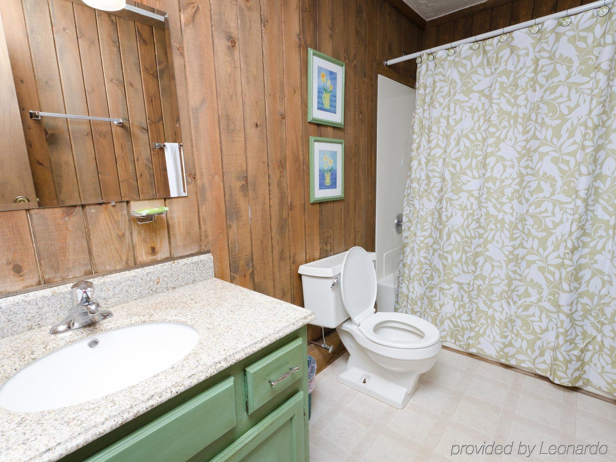 Snowcrest Hotel Snowshoe Bagian luar foto